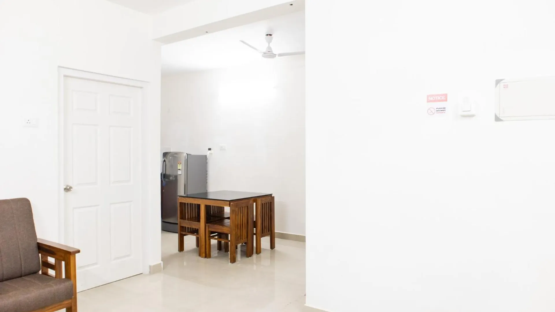 Dharshanam Ac Studio And 1Bhk Apartments Guruvāyūr