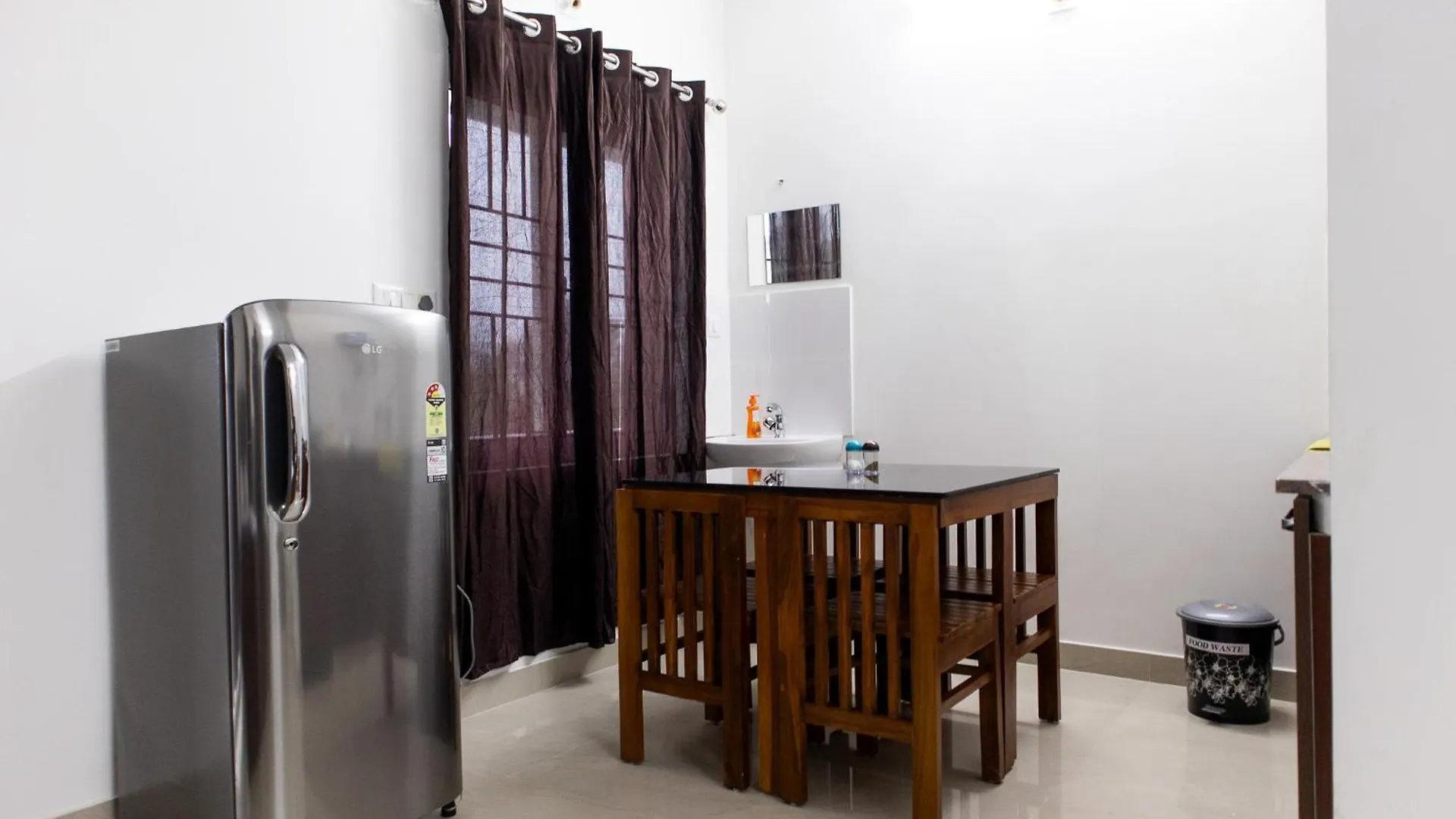 Dharshanam Ac Studio And 1Bhk Apartments Guruvāyūr 0*,  Indien